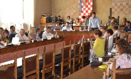 Minoranze all'attacco a Pistoia: "le tariffe di Tomasi sono un disastro"