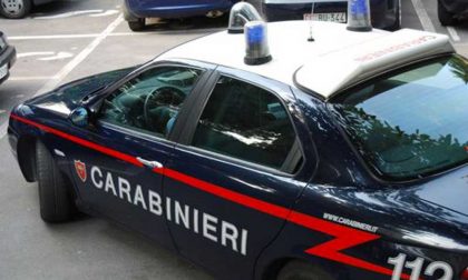 Arrestata dai Carabinieri mentre rubava su auto in sosta