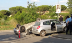 Incidente a Poggibonsi: un'auto ribaltata nello schianto FOTO E VIDEO