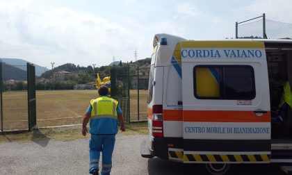 Incidente in via Nuova per Schignano: auto contro ciclista