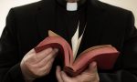 Abusi su fratelli minorenni: parroco sospeso per 5 anni a Pisa