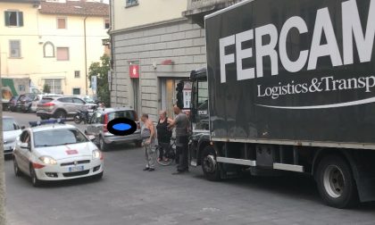 Incidente in via Santo Stefano: traffico in tilt
