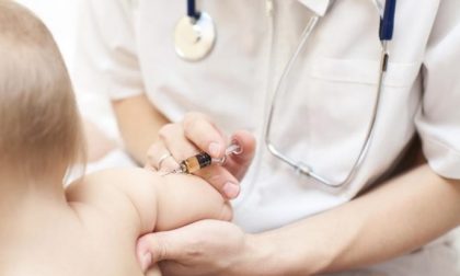 Entra nel vivo la campagna di vaccinazione anti-Covid: prima Rsa e personale reparti Covid