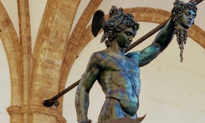 Gli Uffizi "stangano" i bagarini del web