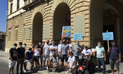 Stamani grande (e rumorosa) protesta dei Giostrai: “il Comune ci faccia lavorare” - GUARDA LE FOTO