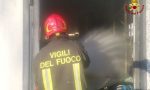 Vigili del fuoco al lavoro a Carmignano per un incendio in un capannone