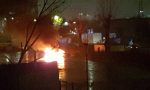 Prende fuoco materiale accatastato fuori da una fabbrica in via Fratelli Cervi a Capalle -LE FOTO