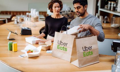 Uber Eats arriva nella Piana fiorentina e anche a Prato