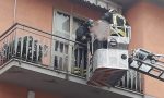 Fiamme in un appartamento a Prato: vigili del fuoco evacuano 6 persone di cui tre bambini. In cinque al Pronto Soccorso