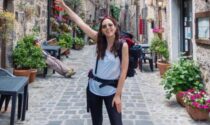 La sfida (vinta) dell’influencer sestese Irene Colzi: a piedi da Lucca a Roma