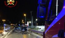 Auto sbatte sul guard-rail in viale Leonardo Da Vinci a Prato, lievemente ferita la conducente