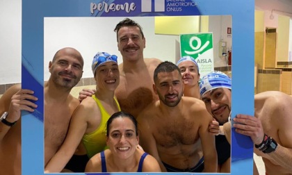 Alla piscina di Mezzana vince la solidarietà: centinaia di partecipanti alla maratona benefica di nuoto