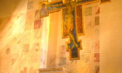 Dopo quasi due anni torna visibile a Firenze il "Cristo" di Cimabue