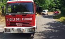 Cade e si fa male nel suo giardino a Schignano: 79enne soccorso da vigili del fuoco e Misericordia
