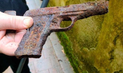 Ritrovata nel giardino di Boboli una pistola della seconda guerra mondiale 