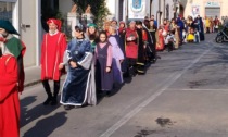 A Calenzano sfila il corteo di figuranti per il Carnevale medievale