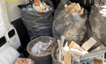 Viaggiava con oltre 240 chilogrammi di rifiuti edili, denunciato
