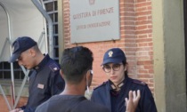 "Pusher" straniero espulso dalla Polizia di Stato: era già stato sorpreso con addosso diverse dosi di eroina