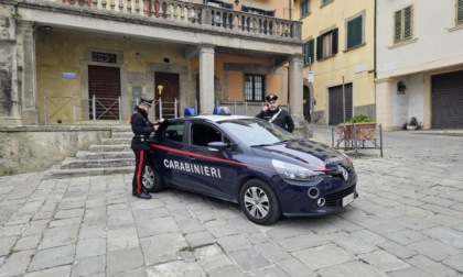 Cascina (Pisa), accoltellato a casa della fidanzata: un 30enne in coma