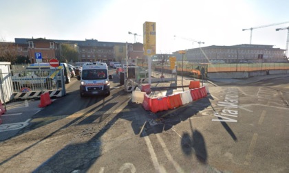 Minaccia i sanitari con una siringa, paura all'ospedale Cisanello