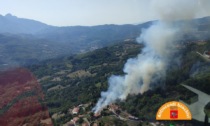 Incendio boschivo a Vibbiana, nel comune di San Romano in Garfagnana