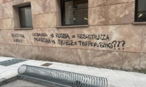 Scritte contro Israele sui muri dell'università Firenze: "Stato assassino"