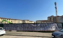 Striscione dei tifosi della Fiorentina: "Per profitto tutto giustificato"