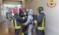 Incidente nel laboratorio chimico dell'istituto Fermi di Lucca. Evacuate 85 persone per presenza di ammonio