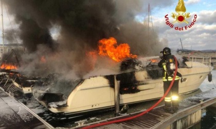 Incendio al porto di Piombino: tre barche distrutte dalle fiamme