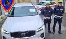 "Colleziona" 175 multe in 10 anni senza mai pagarle: confiscato Suv ad un 60enne di Firenze