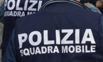 Corriere rubava la merce di un negozio online di Lucca,  in casa nascondeva 5 chili di hashish: arrestato