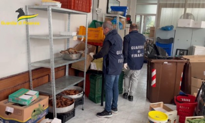 Altro maxi sequestro a Prato: una tonnellata e mezza di alimenti non conformi