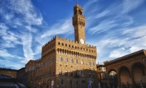 Il valzer dei candidati a Palazzo Vecchio con Renzi che sceglie di stare al centro