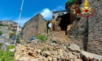 Volterra, crollano le mura medievali: un ferito