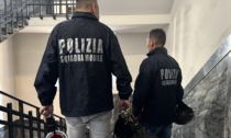 Facevano sparire i pacchi dei corrieri: arrestati due uomini albanesi