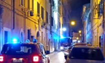 Incendio in appartamento a Livorno nella notte: donna in ospedale