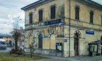 Investito e ucciso dal treno alla stazione di Tassignano: la tragedia nella notte