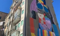 Livorno, un nuovo murale griffato Aryz nel cuore del quartiere Venezia