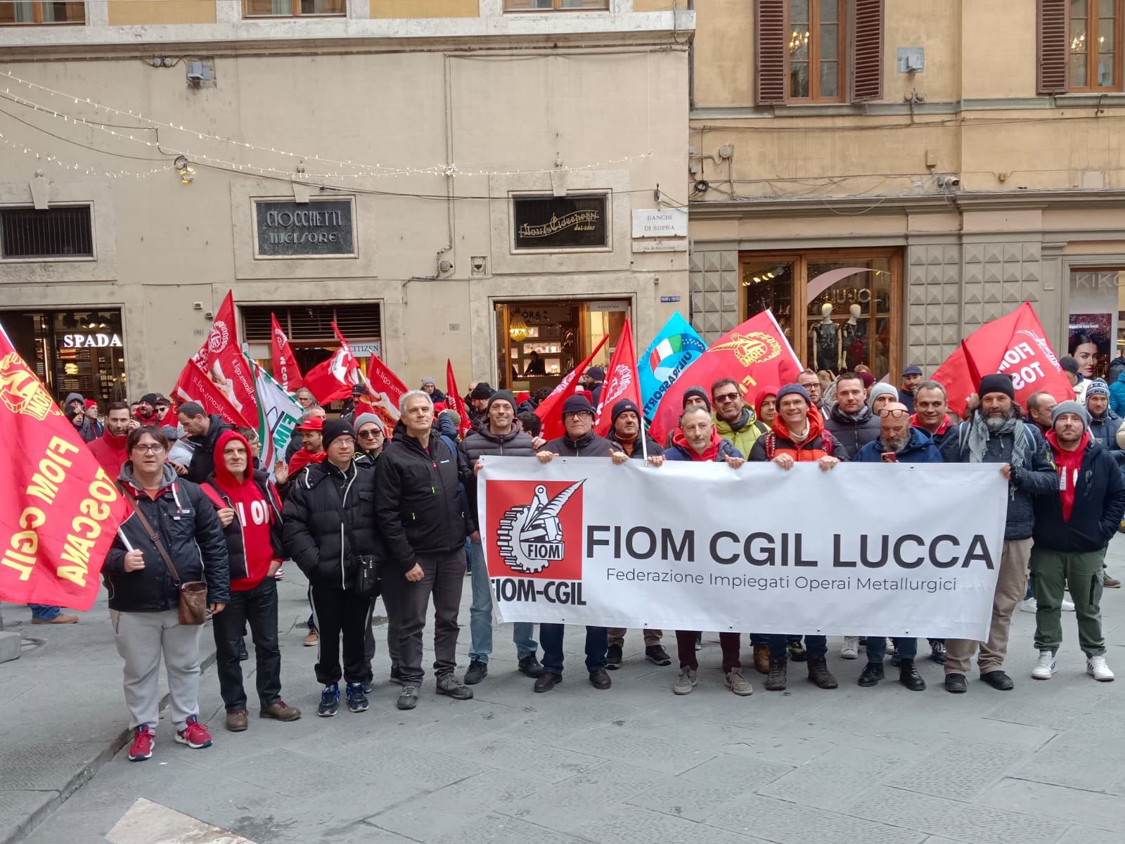 manifestazione sciopero corteo siena metalmeccanici