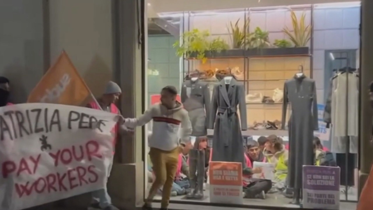Firenze, dialogo avviato dopo l’occupazione della boutique Patrizia Pepe