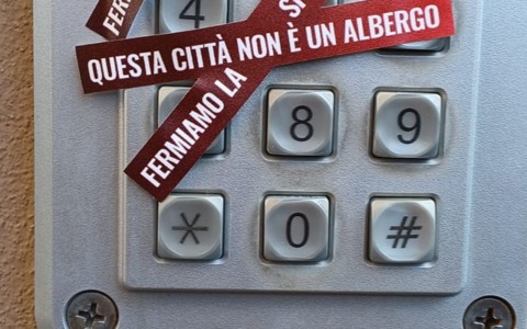 Il Consiglio di Stato ripristina il riconoscimento di persona per gli affitti brevi