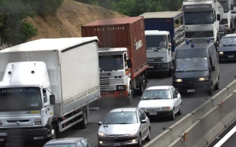 Traffico in A1: cantiere provoca lunghe code verso Firenze