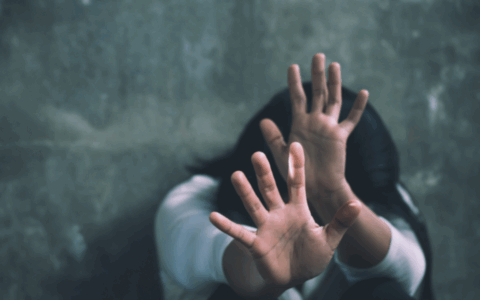 Arresto per violenza sessuale su una minorenne