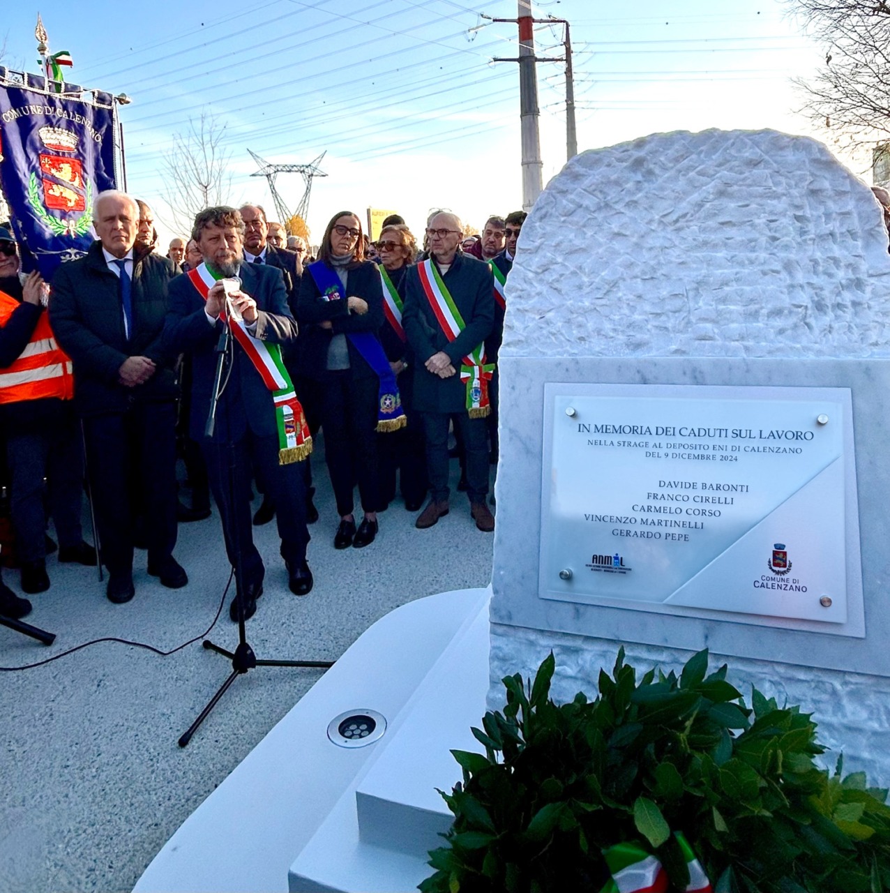 Calenzano dedica un memoriale alle vittime della strage al deposito Eni: un anno dopo, la memoria diventa un impegno
