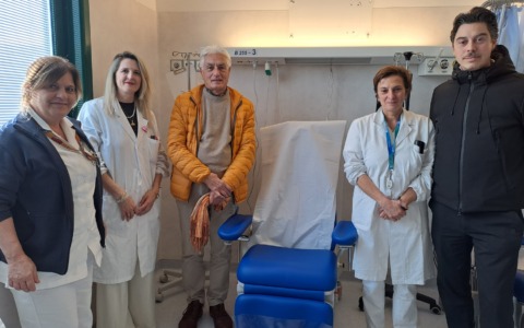 Donata una poltrona elettromedicale all’Ospedale San Giuseppe