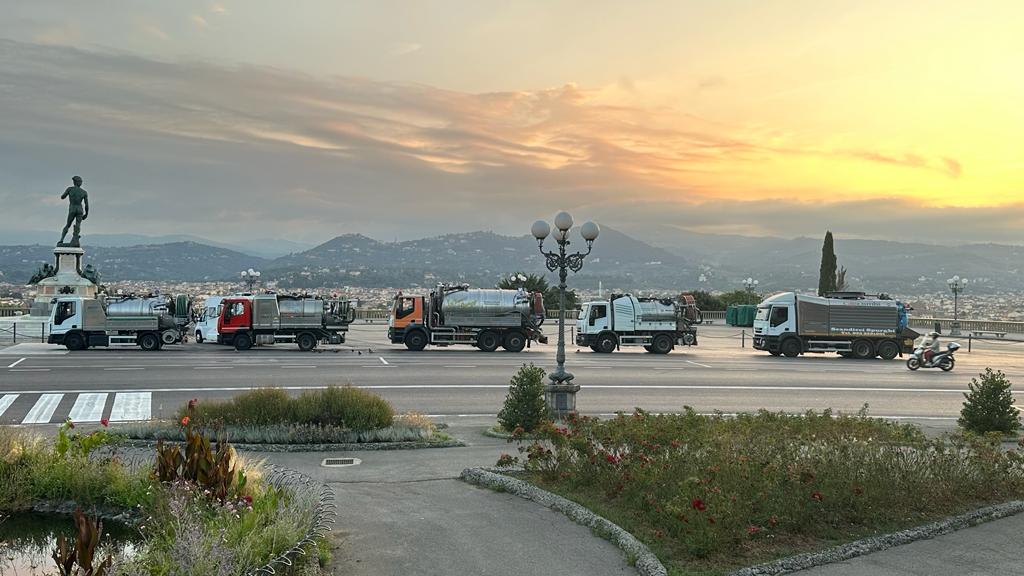 Fermato un uomo per gioco d’azzardo alle tre campanelle a Firenze