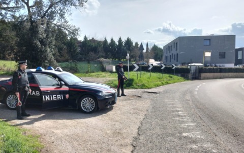 Aggressione a una ragazza: indaga la polizia