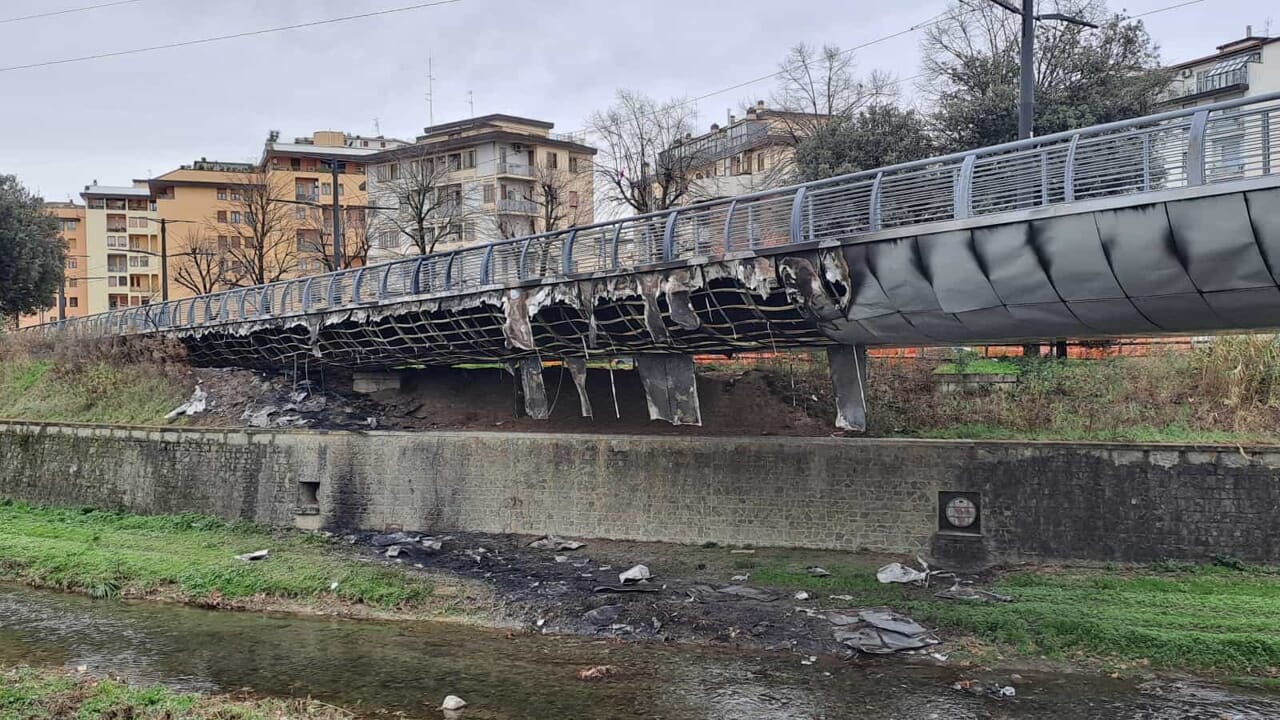Avvio dei lavori notturni sul ponte Hack di Novoli a Firenze