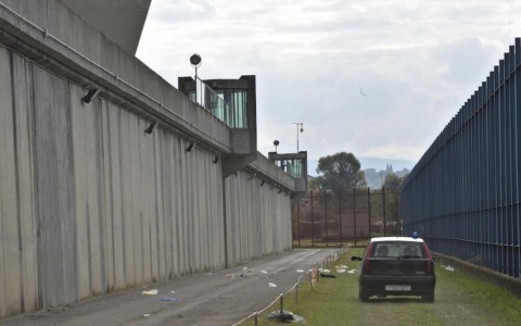 Deceduto il detenuto che aveva tentato il suicidio a Sollicciano