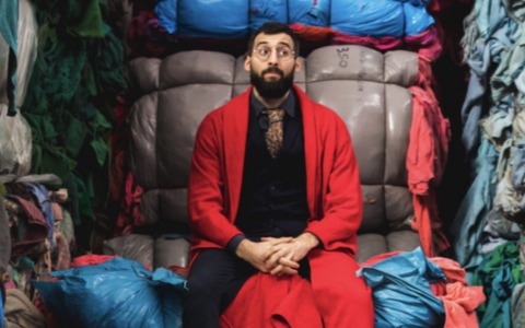 Firenze ospita Genesi del Rigenero: il racconto dei cenciaioli al Teatro Puccini